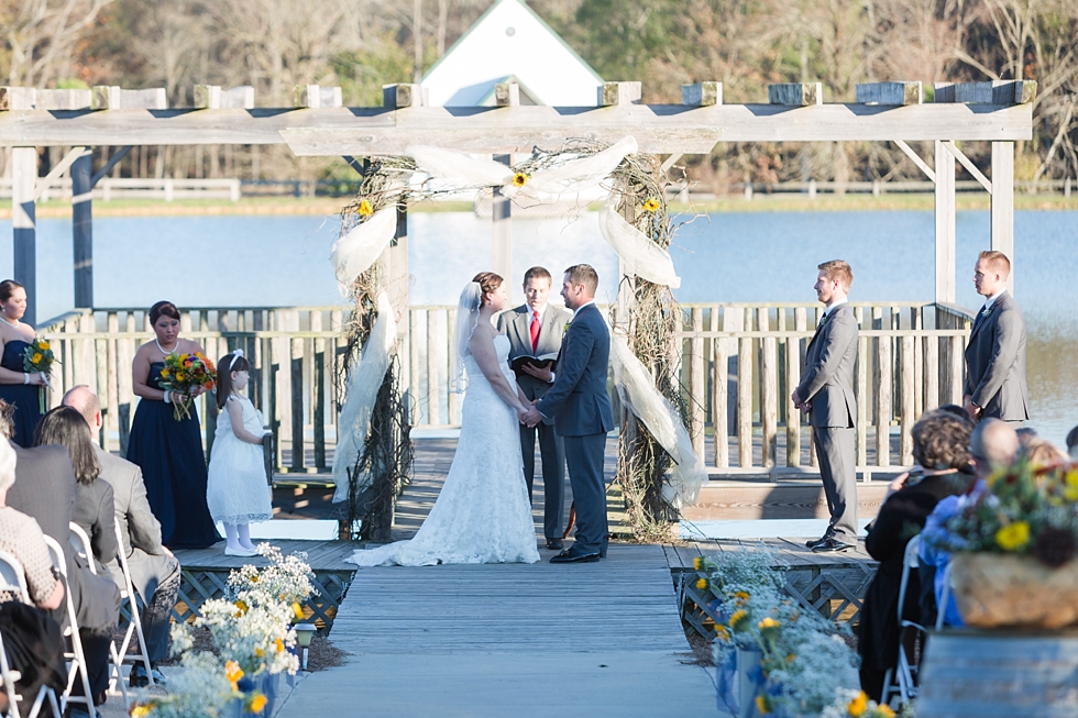 Fall wedding ceremony at The Barn at Woodlake Meadow, NC by Traci Huffman Photography_0022