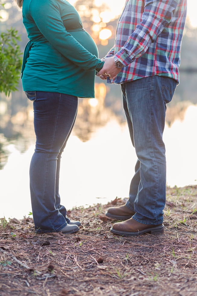 Maternity pictures in Fuquay Varina NC Traci Huffman Photography