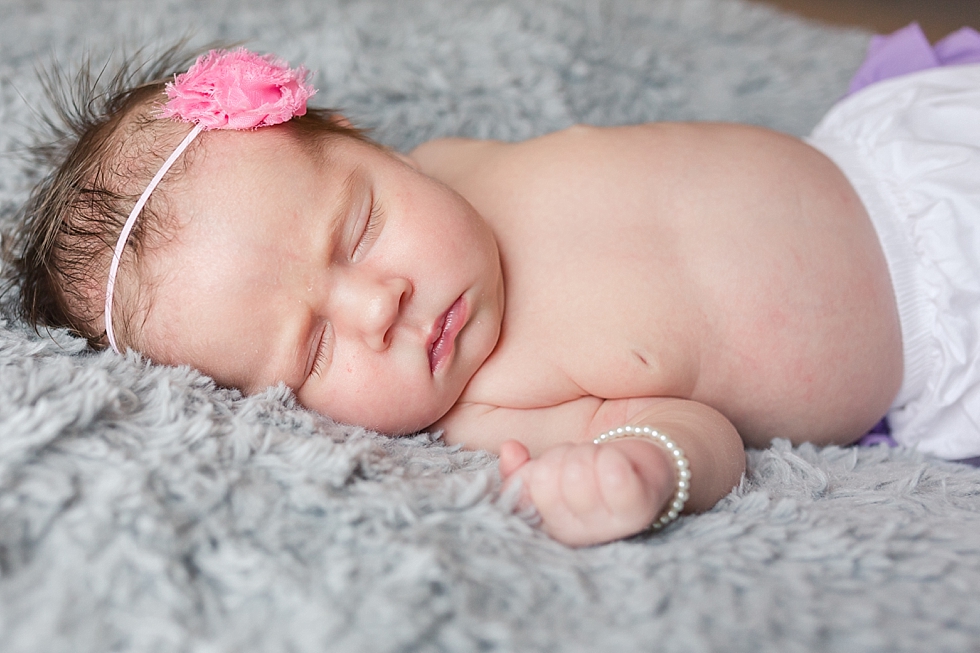 Newborn photographer in Holly Springs, NC_0017.jpg