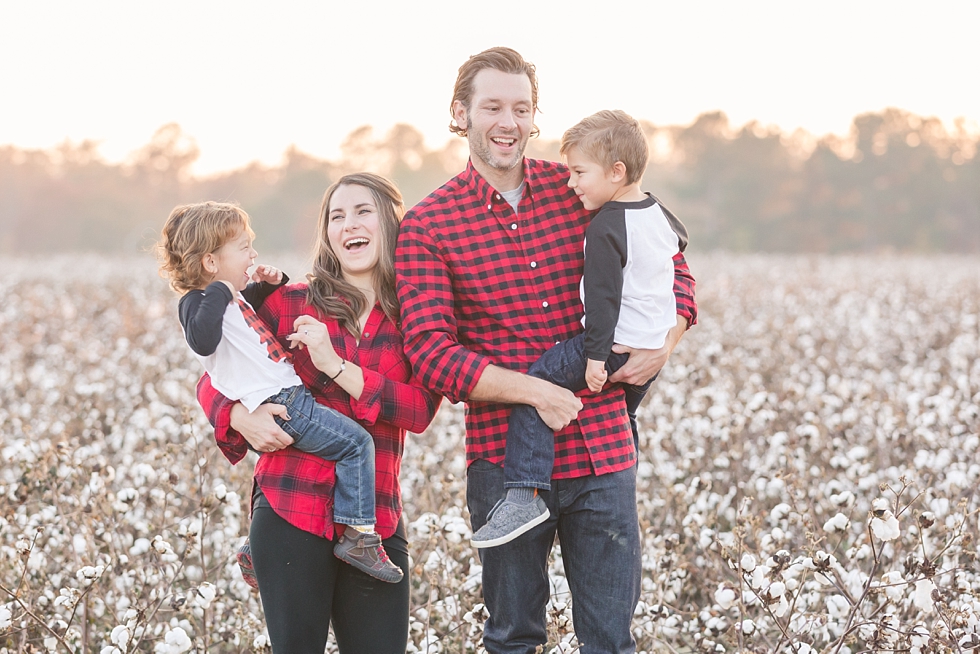 Family photos in Cotton Field in Holly Springs, NC by Family Photographer - Traci Huffman Photography - Worthington 00003.JPG