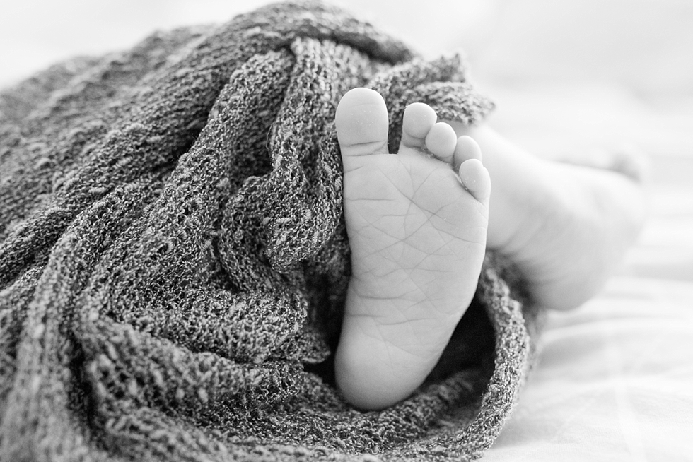 Newborn photos taken in Fuquay Varina NC by newborn photographer - Traci Huffman Photography - Anderson_0033.jpg
