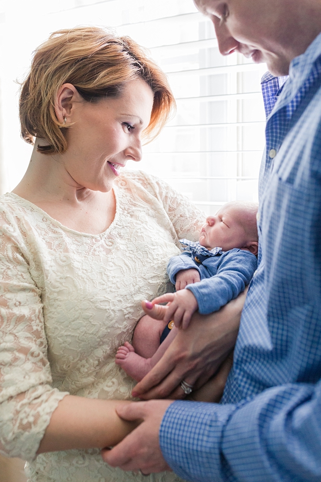 Neborn photos by newborn photographer - Traci Huffman Photography - Luke_0022.jpg