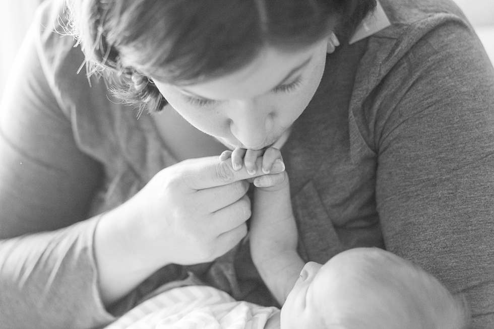 newborn photos by Cary, NC newborn photographer - Traci Huffman Photography - Owen H_0020.jpg