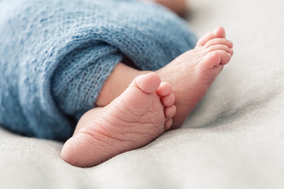 newborn photos by Raleigh, NC newborn photographer - Traci Huffman Photography - Vincenzo_0006.jpg