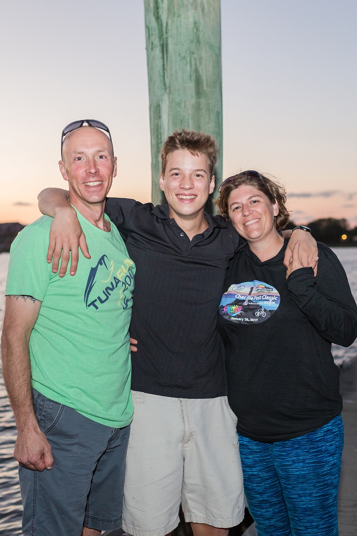 senior photos on Folly Beach, SC by senior portrait photographer - Traci Huffman Photography - Logan and Alexis