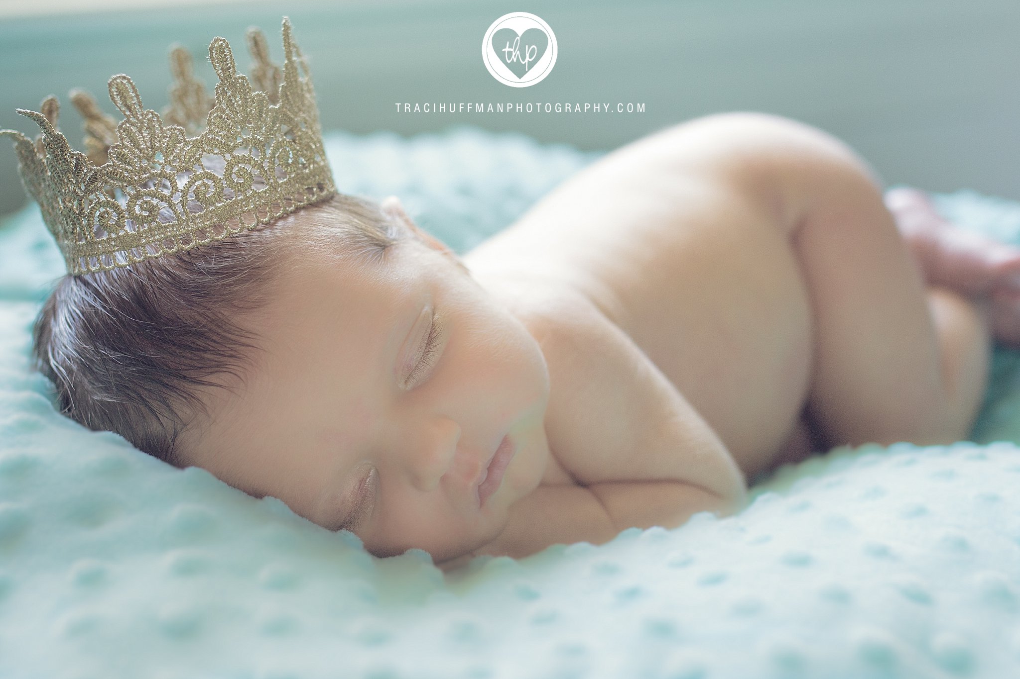 newborn photography session in holly springs, nc with Sawyer