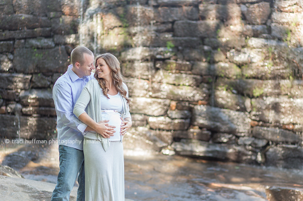 Maternity Photographer in Raleigh, NC Sneak Peeks Hourigan