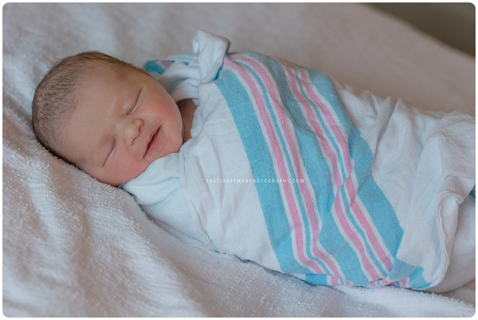 Fresh 48 newborn hospital photos by Traci Huffman Photography