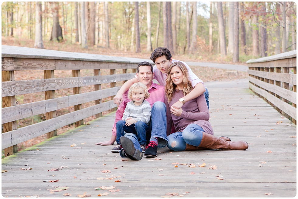 fall family photos by Traci Huffman Photography in Holly Springs NC