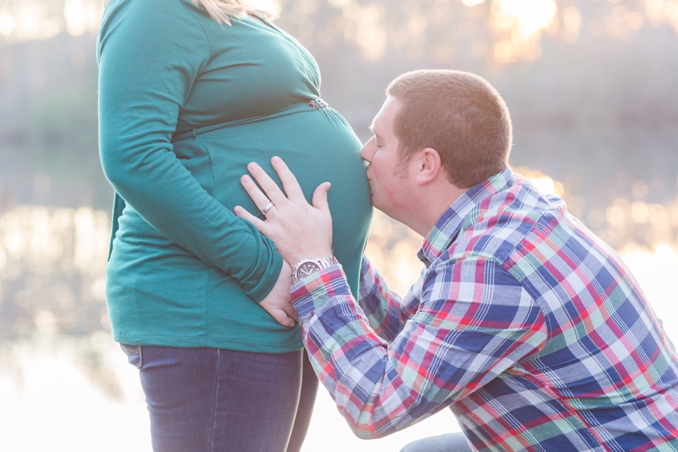 Maternity pictures in Fuquay Varina NC Traci Huffman Photography