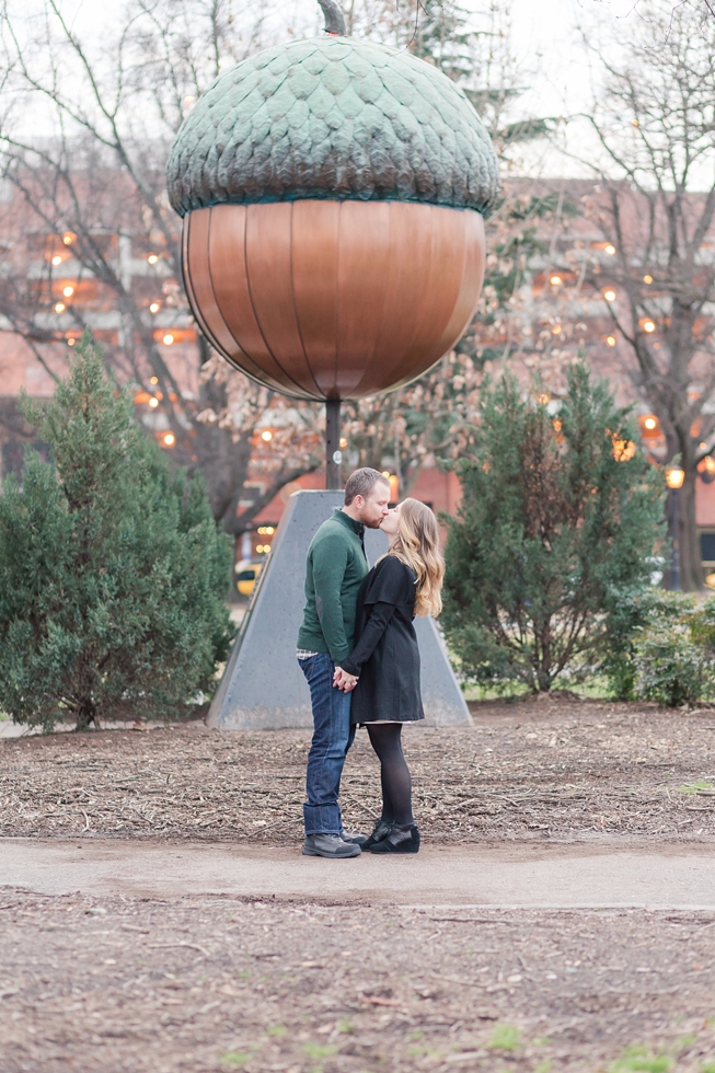 Engagement photos taken in Raleigh, NC Traci Huffman Photography_0001