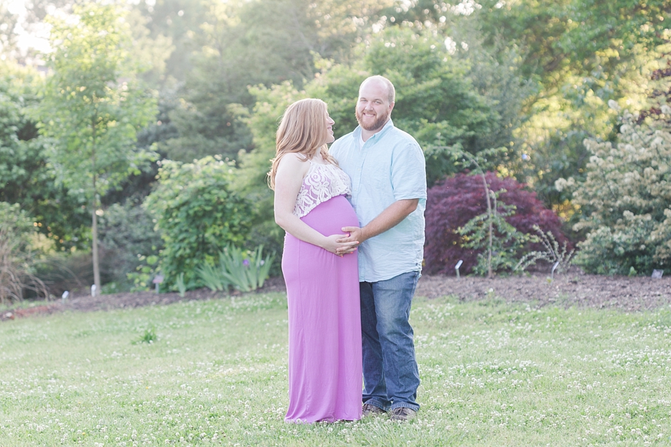 Raleigh, NC maternity photographer at the JC Raulston Arboretum