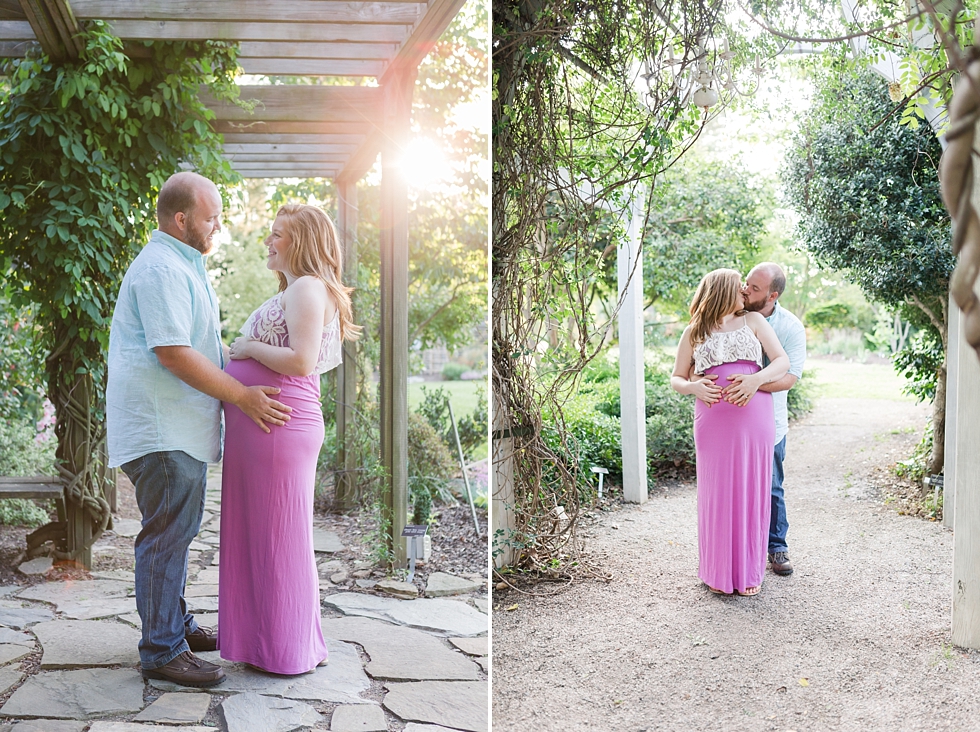 maternity photographer at the JC Raulston Arboretum Traci Huffman Photography_0013.jpg