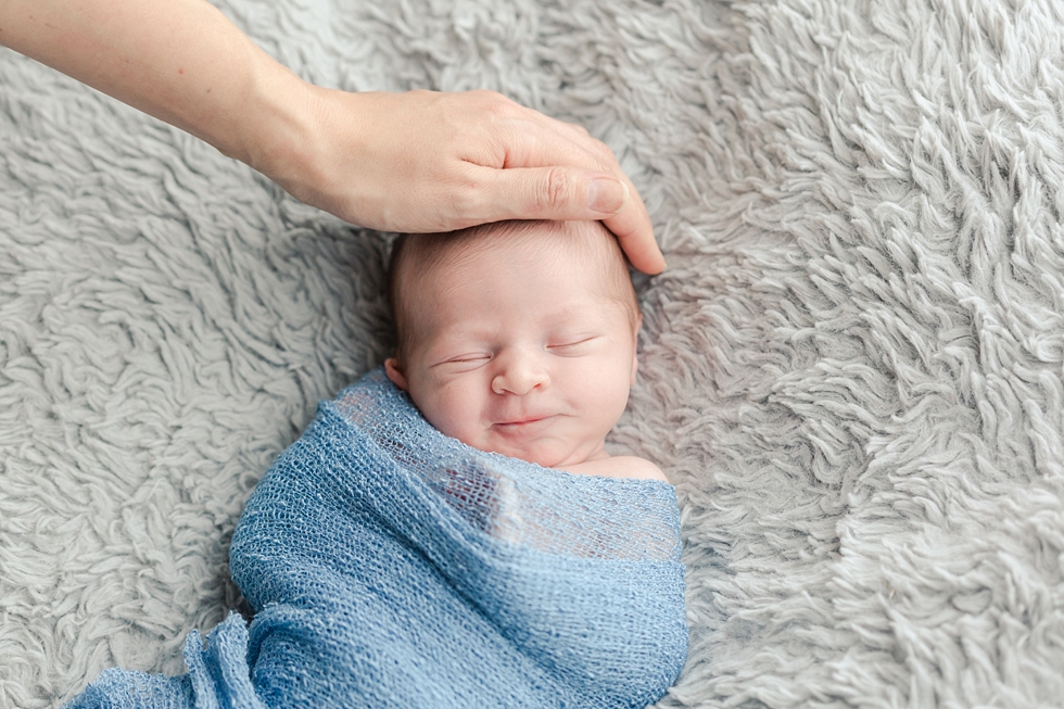 newborn pictures by Traci Huffman Photography_0011.jpg