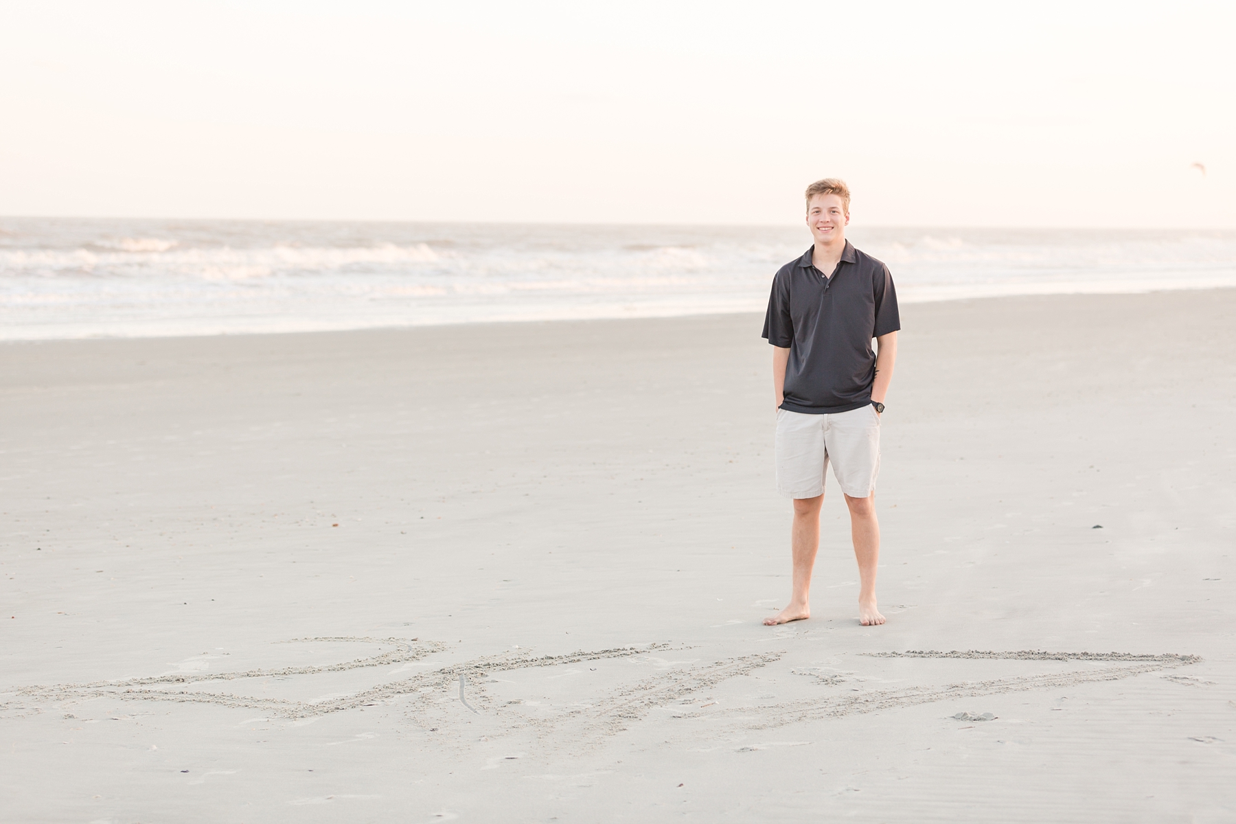 senior photos on Folly Beach, SC family and birthday photographer - Traci Huffman Photography - Logan and Alexis_0005.jpg