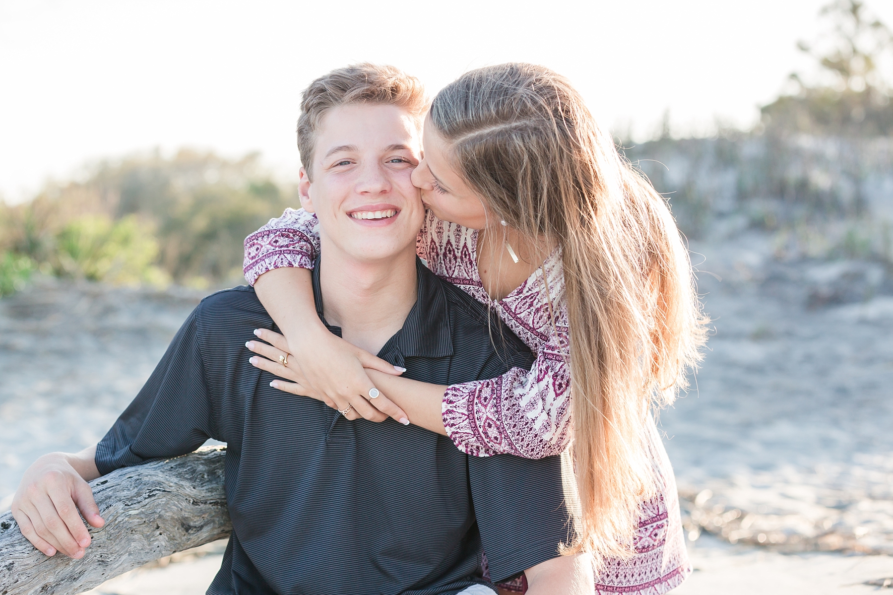 senior photos on Folly Beach, SC family and birthday photographer - Traci Huffman Photography - Logan and Alexis_0010.jpg