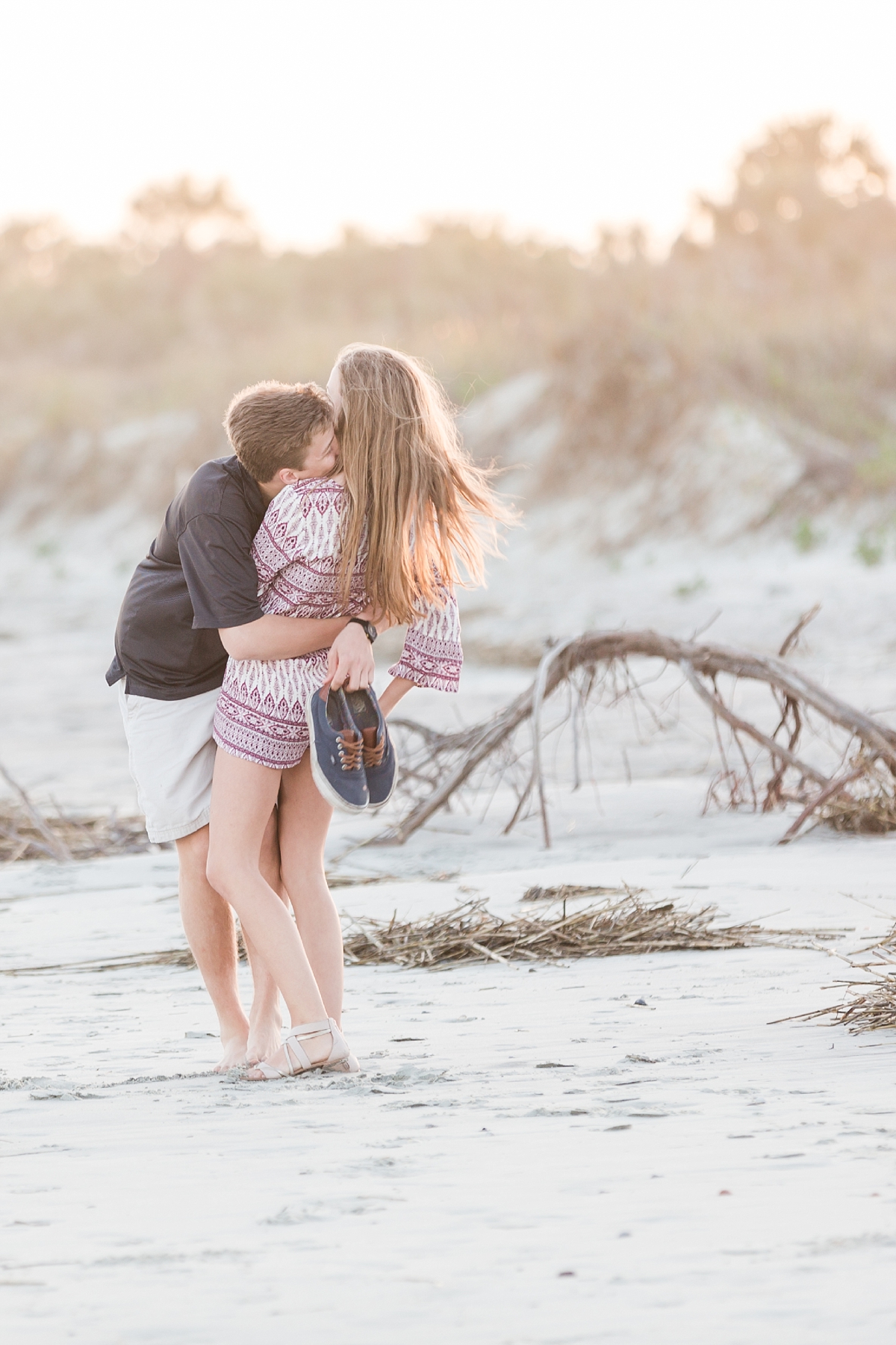 senior photos on Folly Beach, SC family and birthday photographer - Traci Huffman Photography - Logan and Alexis_0012.jpg