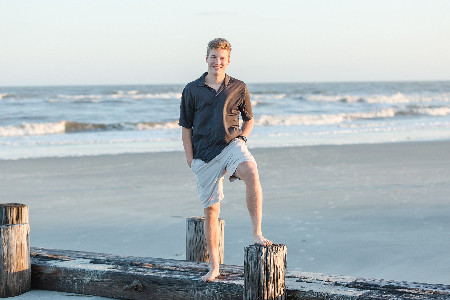 senior photos on Folly Beach, SC family and birthday photographer - Traci Huffman Photography - Logan and Alexis_0042.jpg