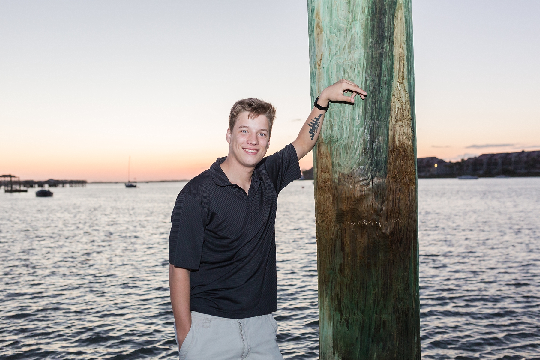 senior photos on Folly Beach, SC family and birthday photographer - Traci Huffman Photography - Logan and Alexis_0052.jpg