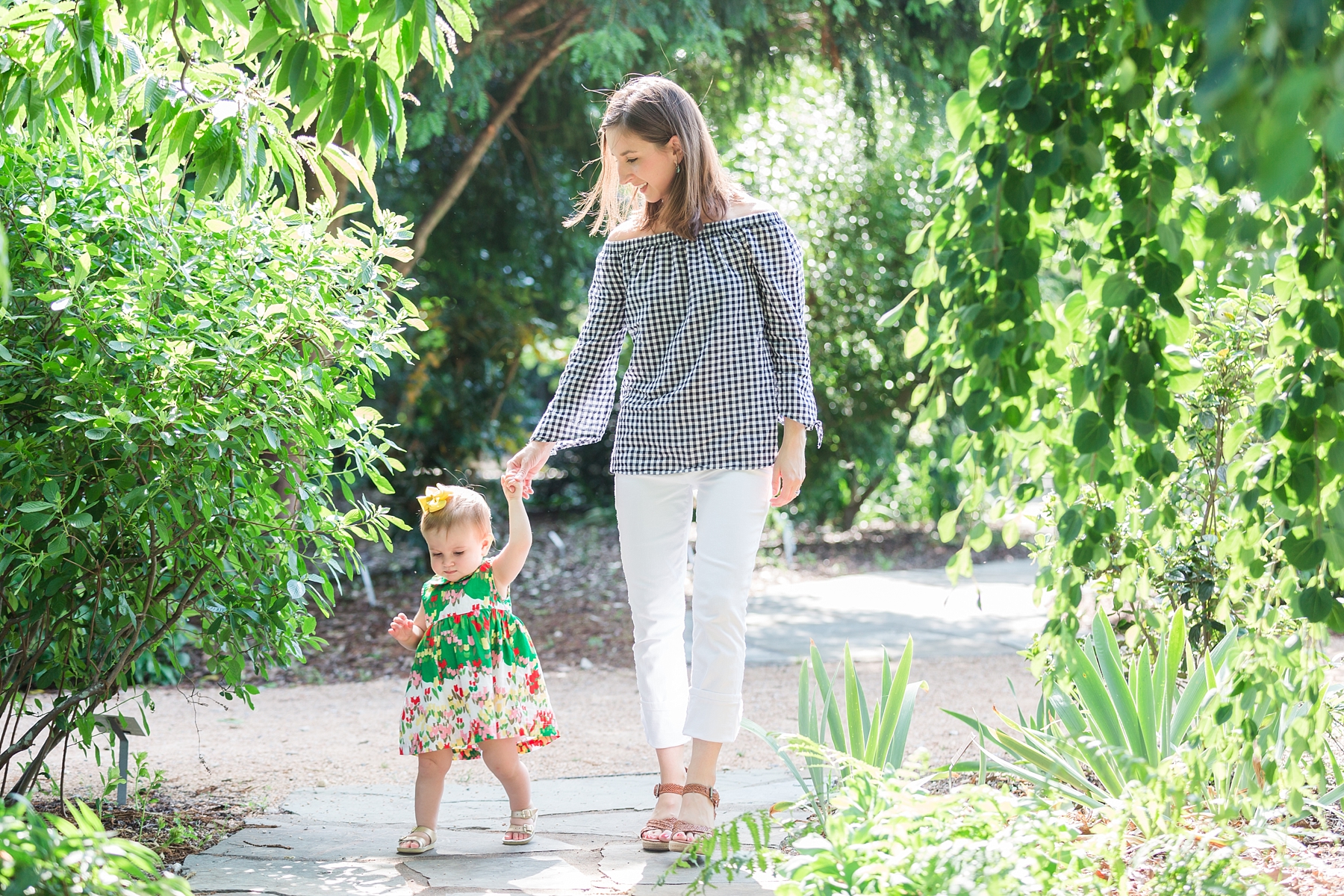 Family photographer in Raleigh, NC | Traci Huffman Photography | Farrell Family Sneak Previews_0010.jpg